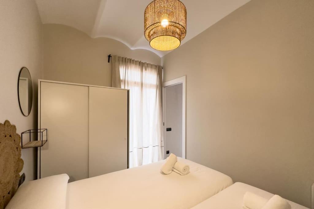 Bebarceloner Sants Apartments - 2 Bedrooms Exterior photo
